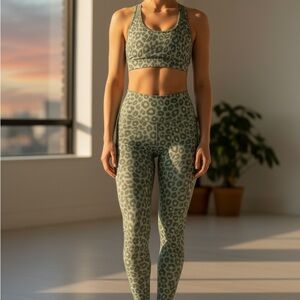 Leopard High-Waist Legging & Sports Bra Set - Women